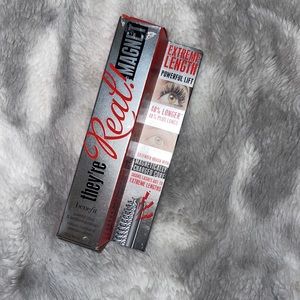Nwt “Benefit” mascara!